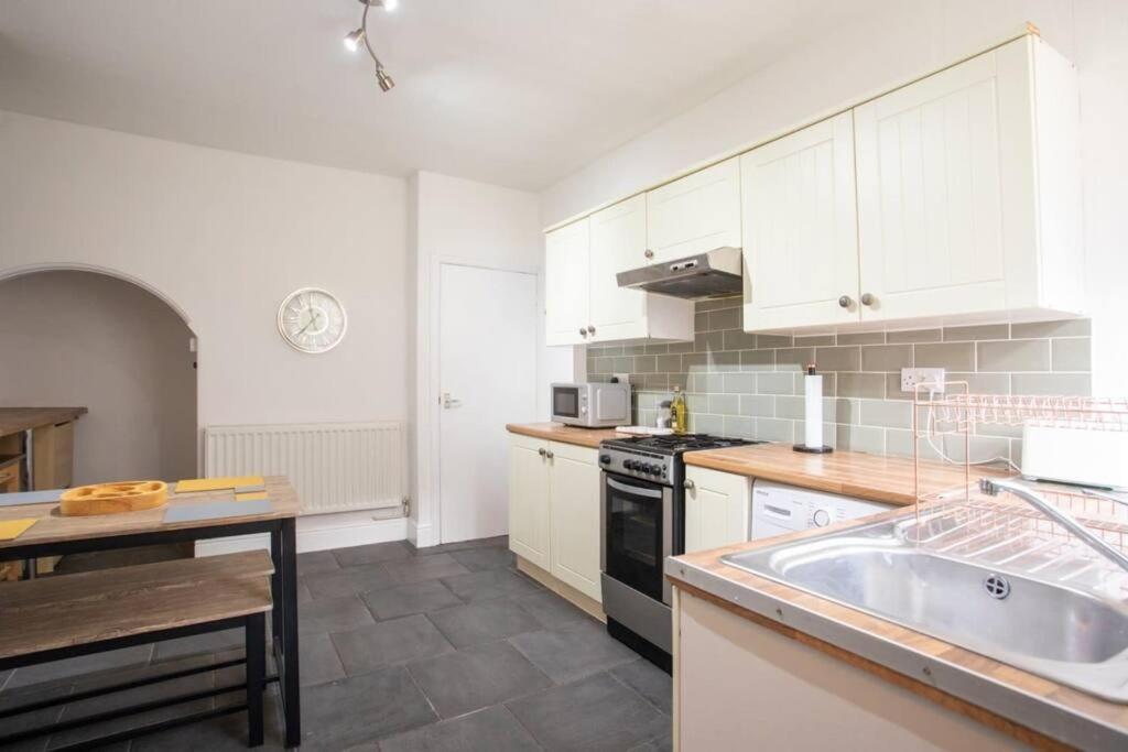 Cosy Home In City Centre リンカーン エクステリア 写真